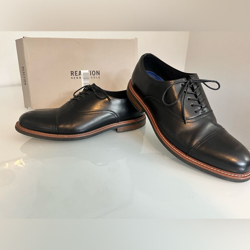 Kenneth Cole Men's Black Oxford Shoes